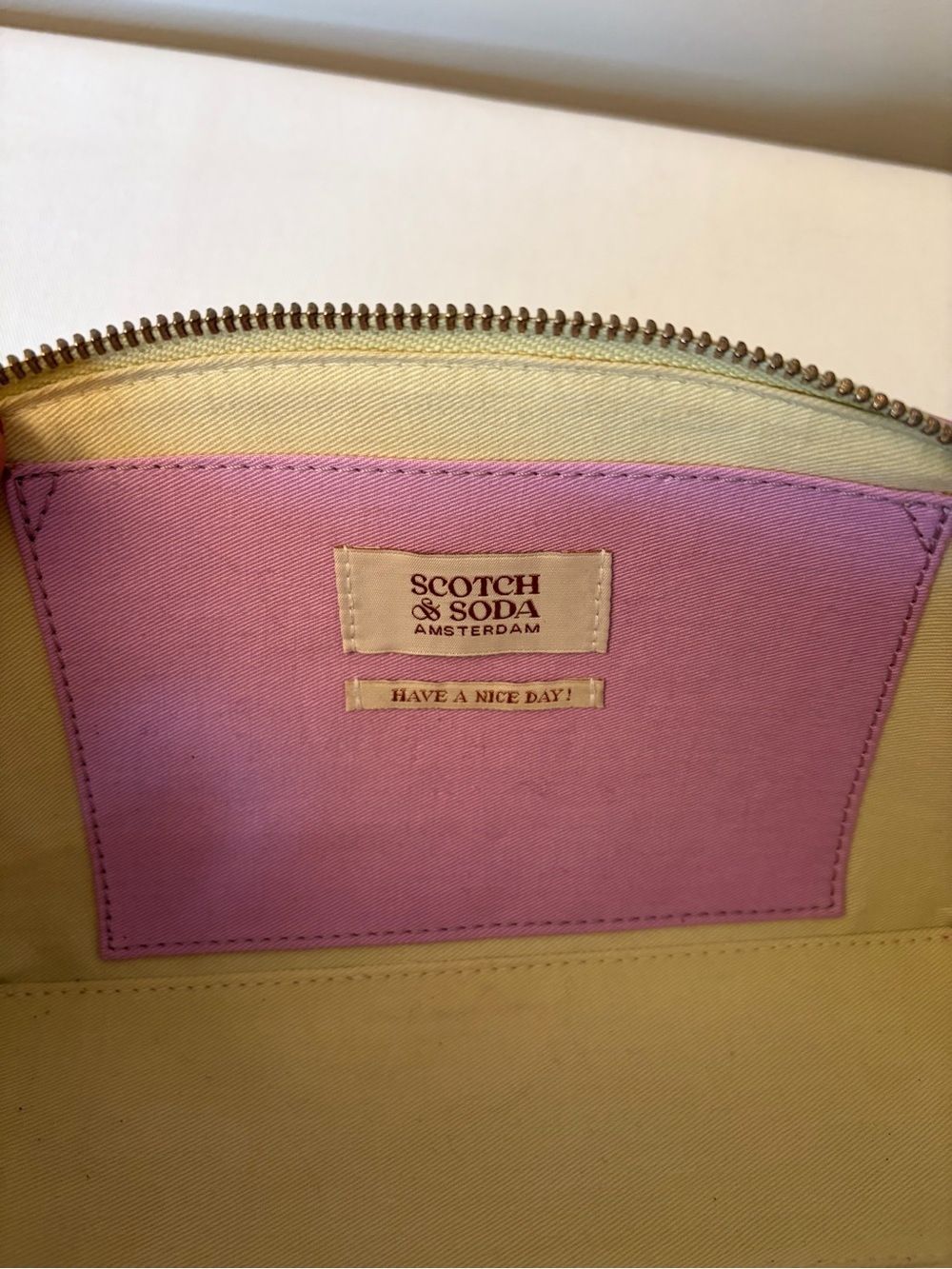 Scotch & Soda Pastel Green Leather Toiletry Bag - Picture 8 of 9
